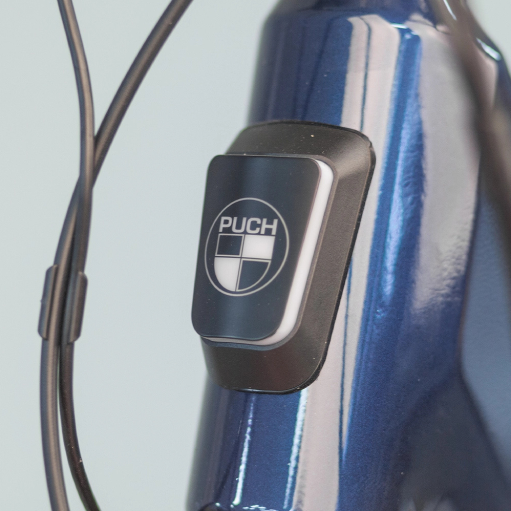 PUCH E-Modern N7 SUV | Blue Indigo GlossyPUCH E-Modern N7 SUV | Blue Indigo Glossy